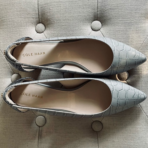 NWOT Cole Haan Grey Low Stacked Heels - Picture 13 of 15